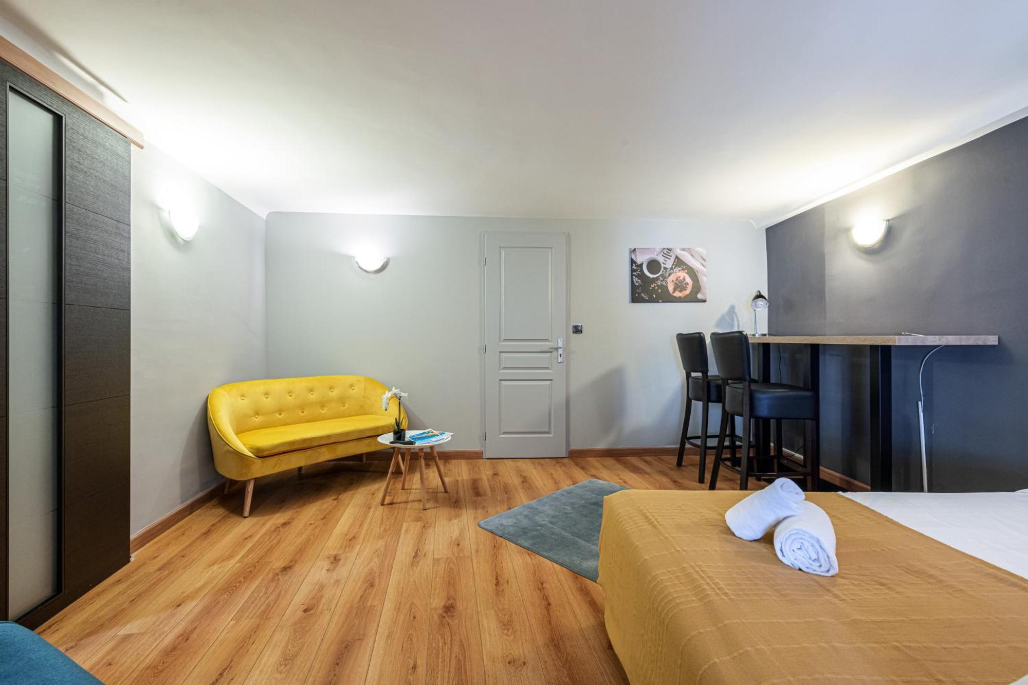 3 Pieces Des Jardins Parking Clim 1 Min Plage Menton Exterior foto